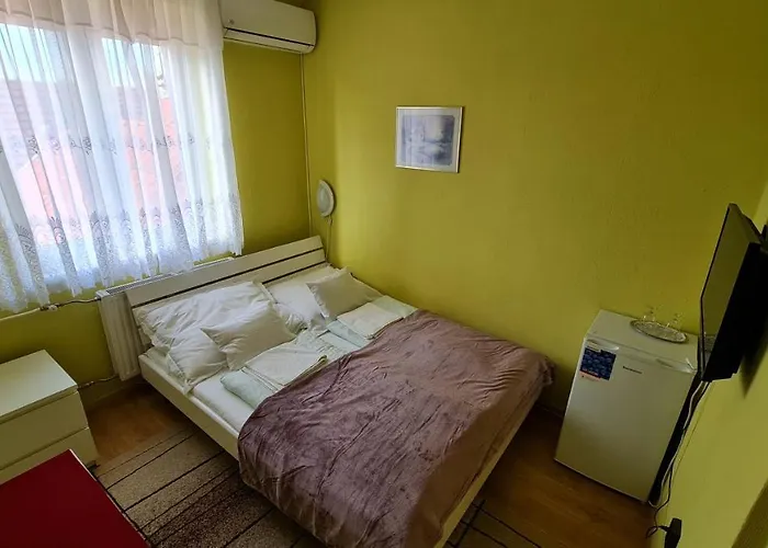 Hotell Oazis Panzio *